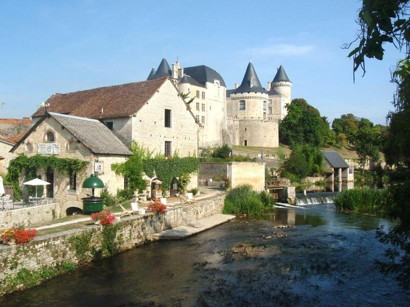 Verteuil-sur-Charente Les Halles Chambre D'Hotes מראה חיצוני תמונה