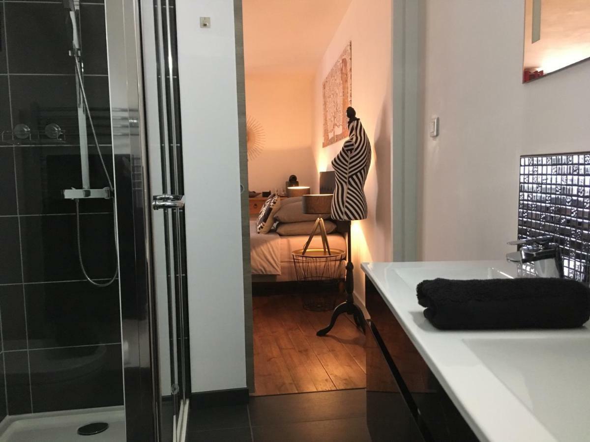 Verteuil-sur-Charente Les Halles Chambre D'Hotes מראה חיצוני תמונה